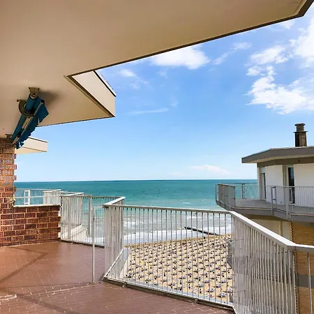 Vista Mare, - Centro Commerciale Apartment
